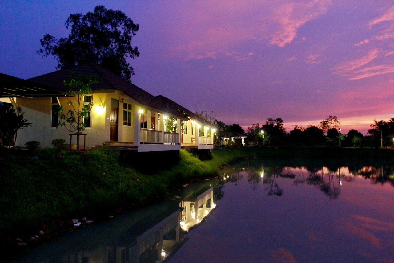Pirom Lake And Resort Si Maha Phot Zewnętrze zdjęcie