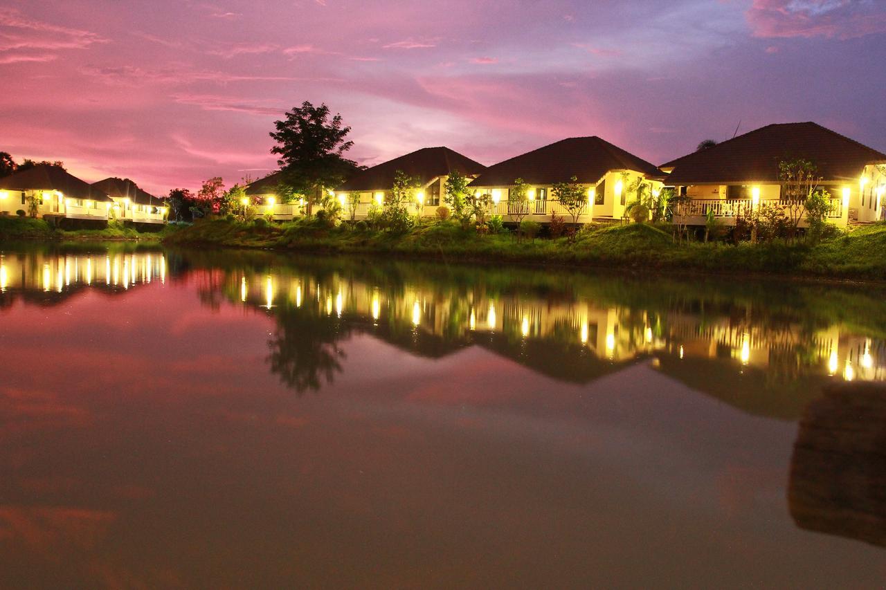 Pirom Lake And Resort Si Maha Phot Zewnętrze zdjęcie
